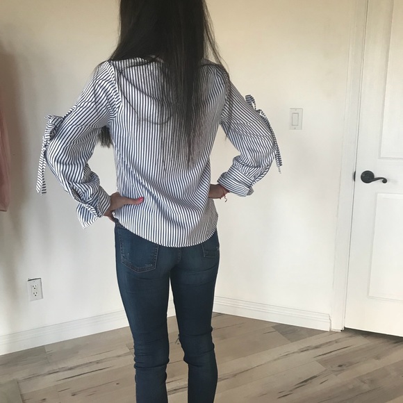 Blue striped blouse - Picture 4 of 4